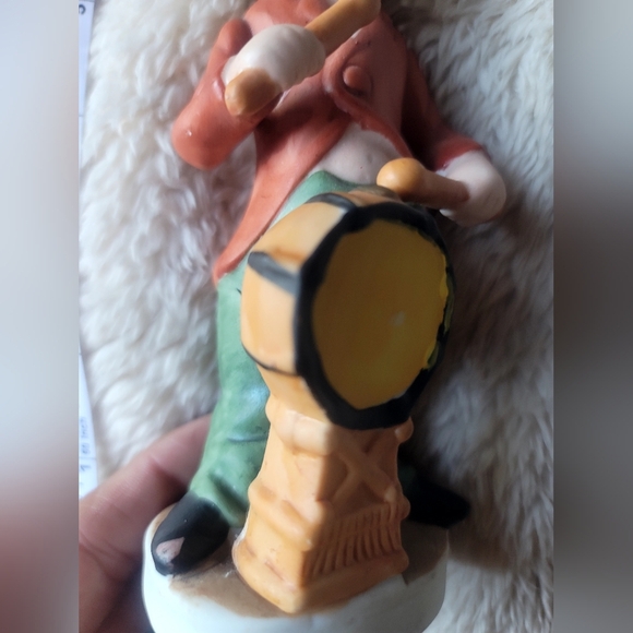 Vintage 1970s Musician Whimsical Clown Hobo Drum 6" Figurine Porcelain - Picture 7 of 7